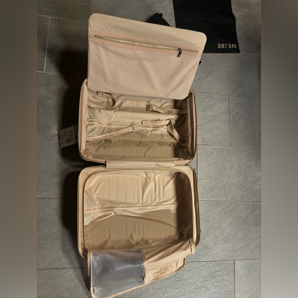 Beis Beige CarryOn Roller - Picture 4 of 16